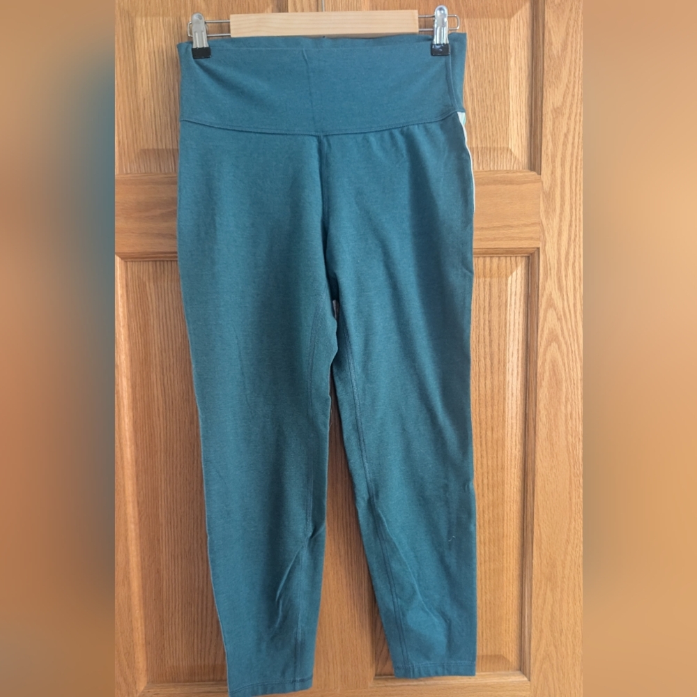 **3-for-15** Old Navy Active Balance Capri Leggings